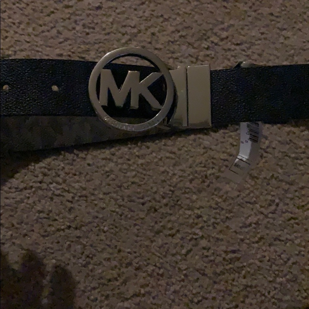 MK reversible belt NWT